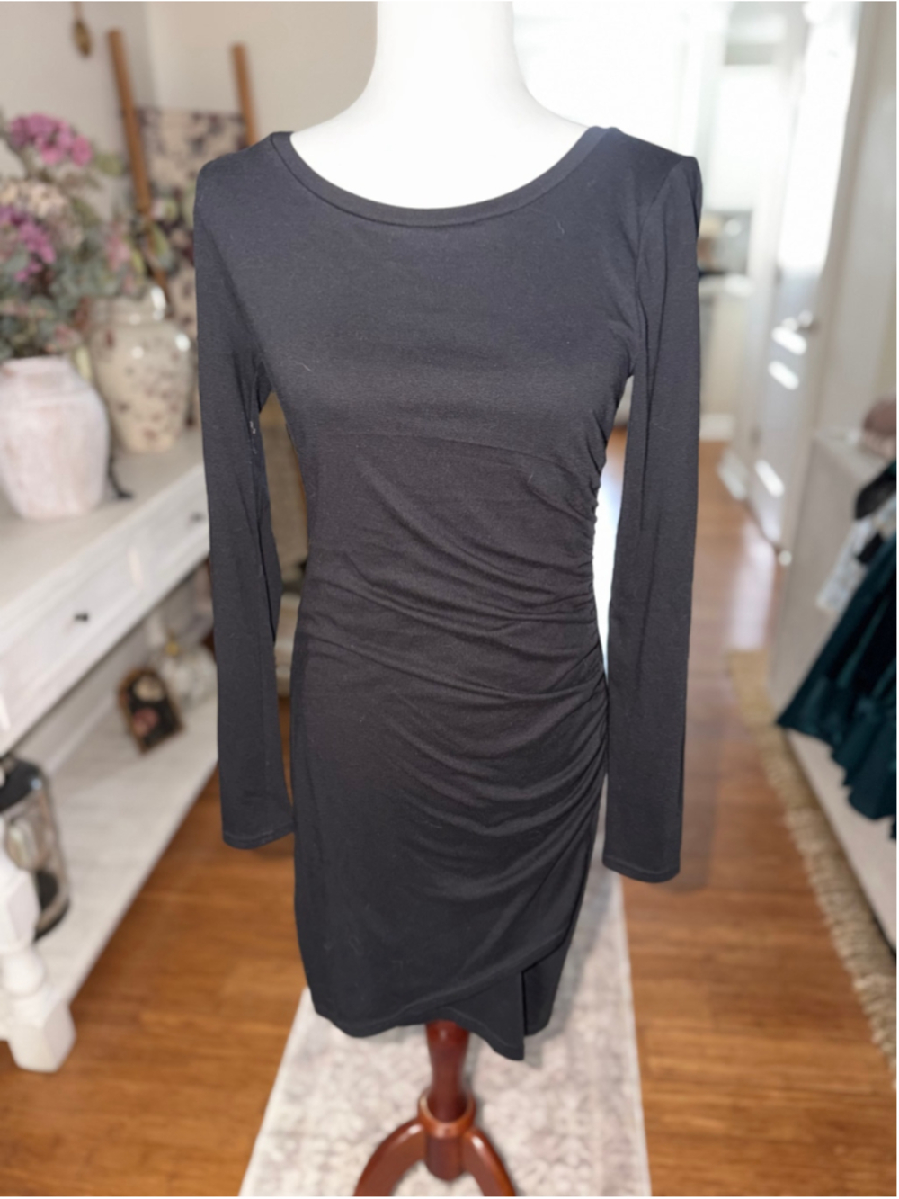 Leith Black Long Sleeve Ruched Midi Dress Size M